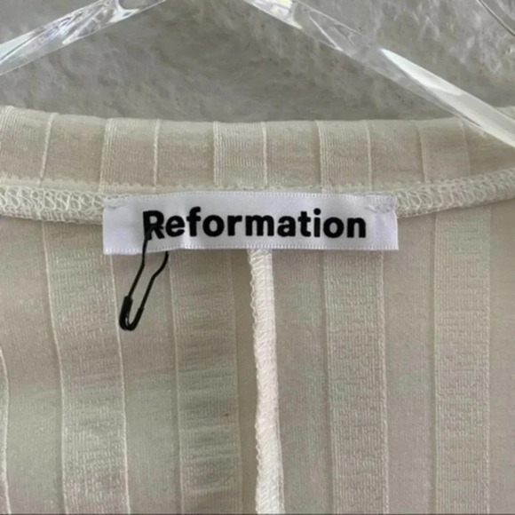 NEW Reformation Vittoria Ribbed Dress Medium B428 - Picture 5 of 6